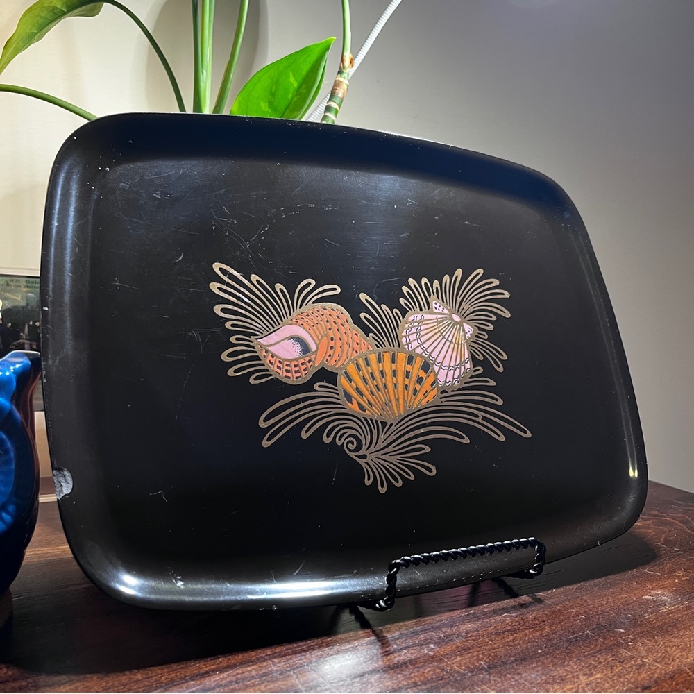 Couroc Black seashell tray